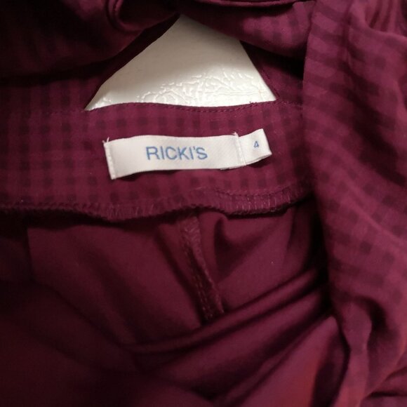 Ricki's Sleeveless V-neck Size 4 Burgundy Ladies Dress - Picture 3 of 6